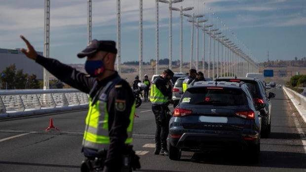 Guía de restricciones para Semana Santa 2021: toque de queda, movilidad y horarios
