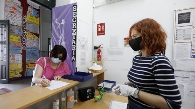 Escolarización Córdoba | Entre la demanda desigual de plazas y la incertidumbre por el cierre de aulas