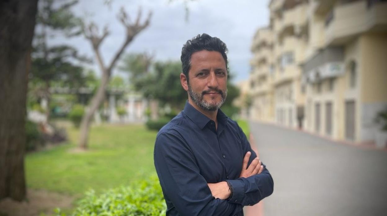 Este experto confía en que la población reacia a vacunarse recupere la confianza poco a poco en AstraZeneca