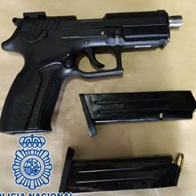 Pistola incautada tras la muerte del DJ
