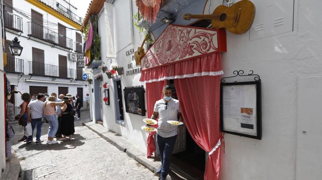 Ambiente de feria en la Judería de Córdoba