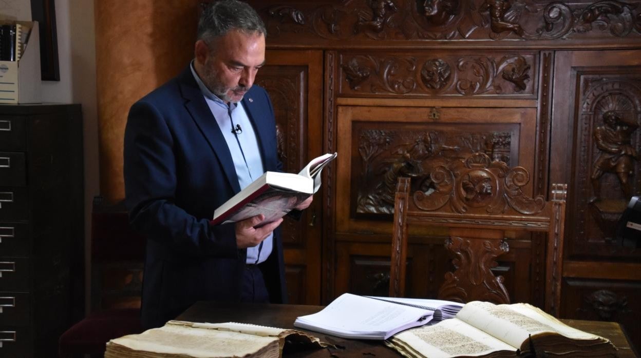 Sánchez Adalid es el autor de 'Las armas de la luz', que presenta este lunes en el Foro Cultural de ABC Córdoba