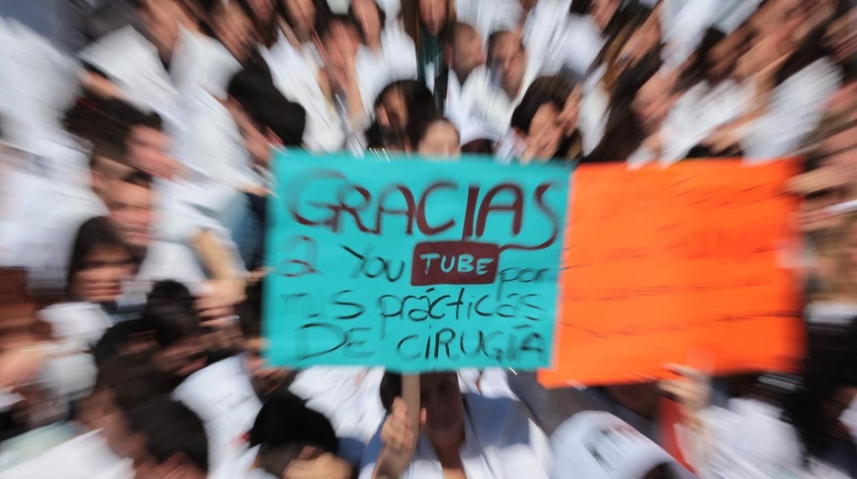Protesta de estudiantes de Medicina
