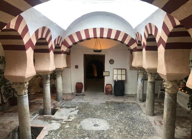 Gastronomía árabe y turismo, un nuevo proyecto para recuperar los baños árabes de Santa María en Córdoba
