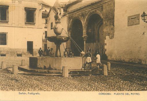 Fuente de la plaza del Potro