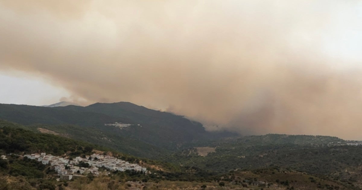 El Valle del Genal bajo el humo el domingo