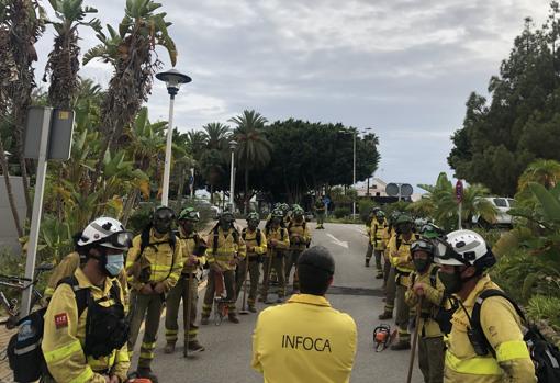 Los brigadistas fueron accidentados fueron recibidos con aplausos en el puesto de mando