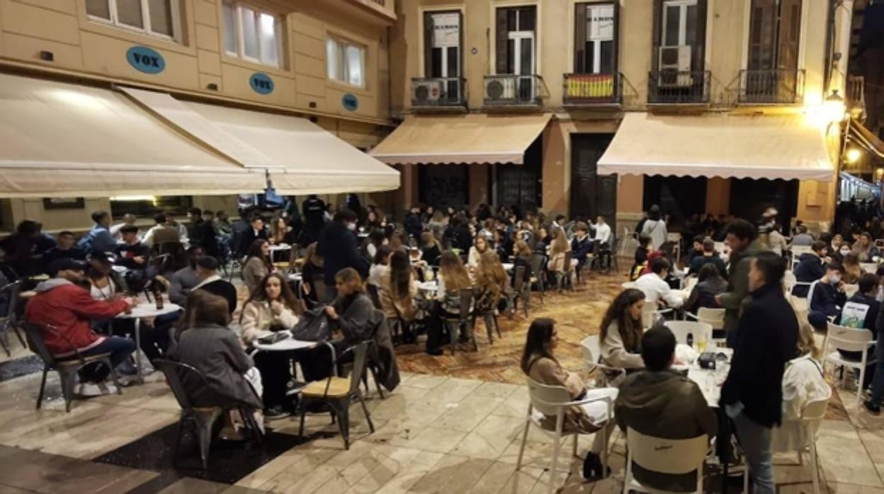 Bares en la plaza de Mitjana en Málaga