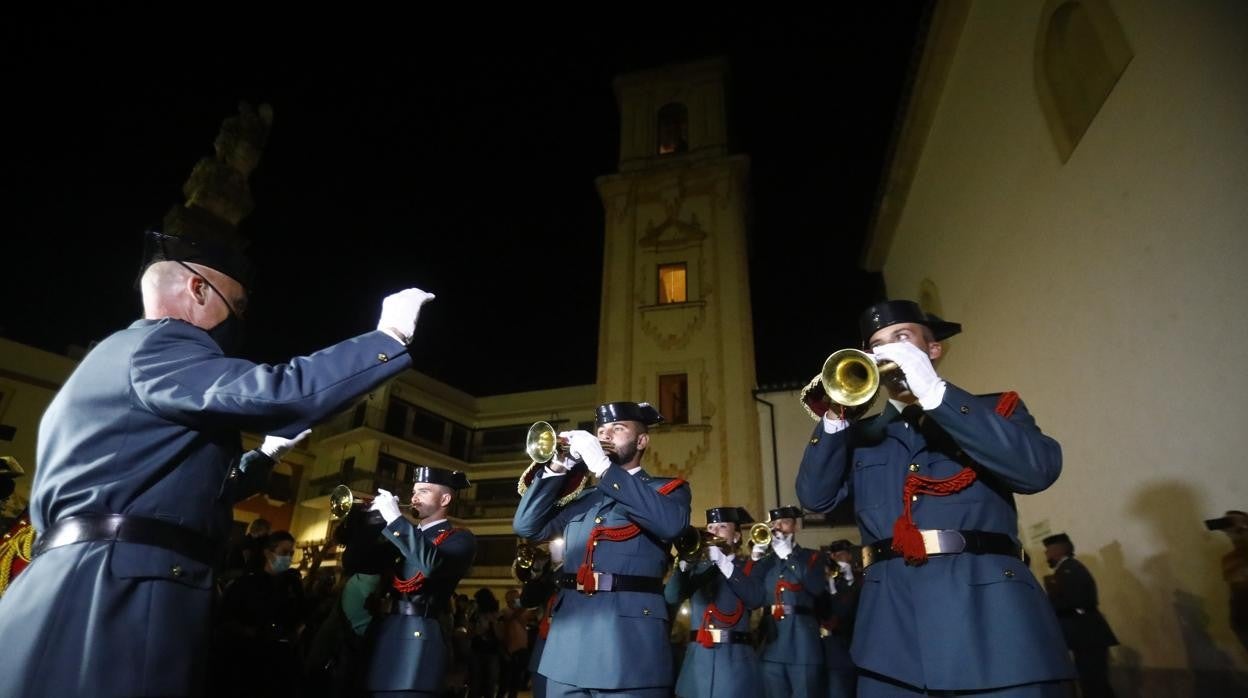 Miembros de la banda de la Guardia Civil que ha participado en el acto en La Compañía