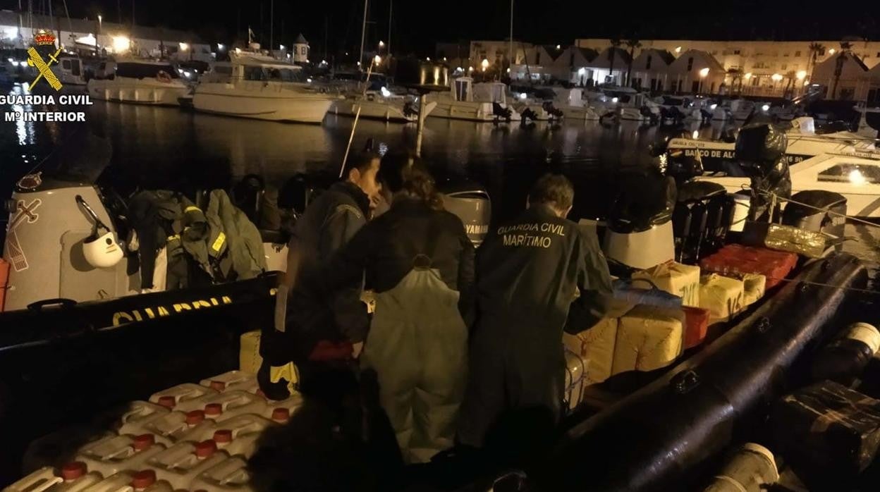 Un alijo intervenido por la Guardia Civil en la provincia de Huelva