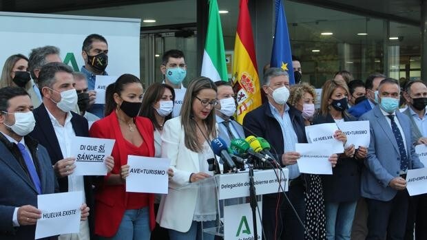 Cargos del PP y Cs advierten a Pedro Sánchez: «Dejar pasar el AVE de Huelva a Portugal sería imperdonable»