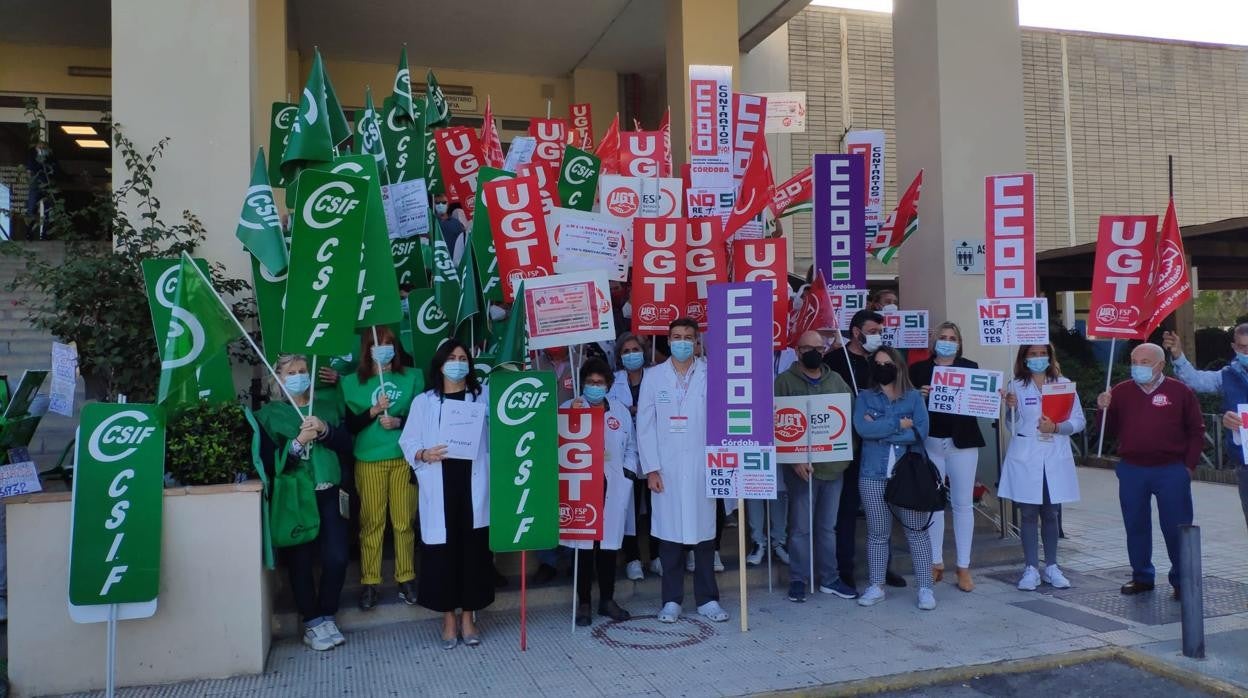 Sindicatos durante la concentración