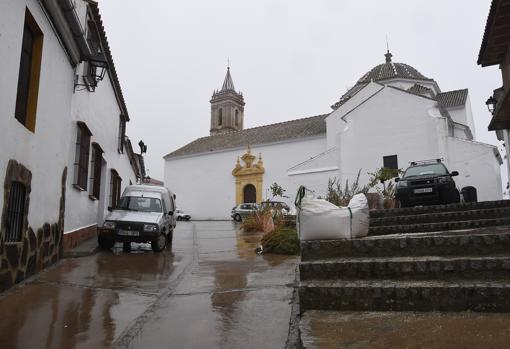 Callejos mojadas de Campofrío en la mañana del este sábado