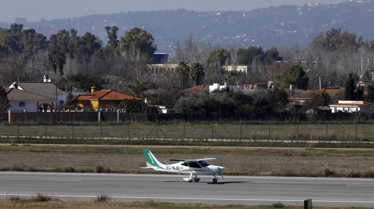 Imagen del aeropuerto de Córdoba, tras la ampliación de su pista
