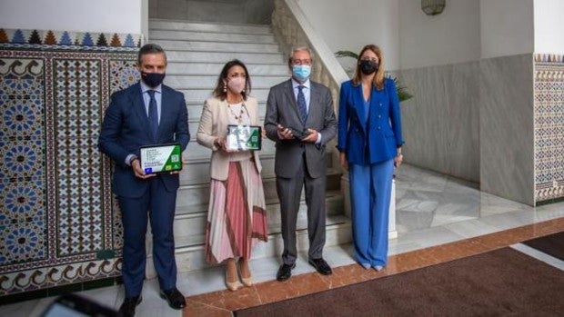 La Junta de Andalucía fía la recuperación y 125.000 empleos a las cuentas para 2022