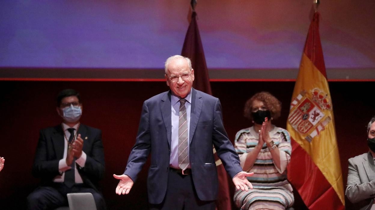 Alfonso Guerra, que sentenció que Montesquieau había muerto