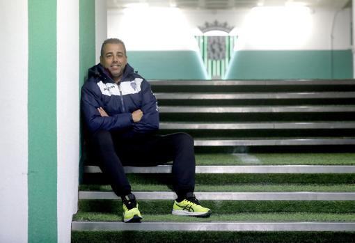 Crespo, en el túnel de vestuarios