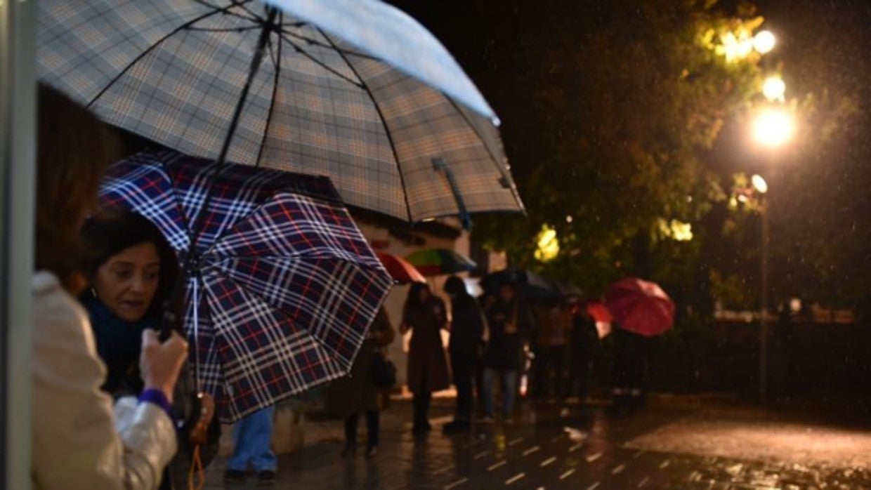 La llegada de lluvia y frío amenaza con una mayor expansión de casos