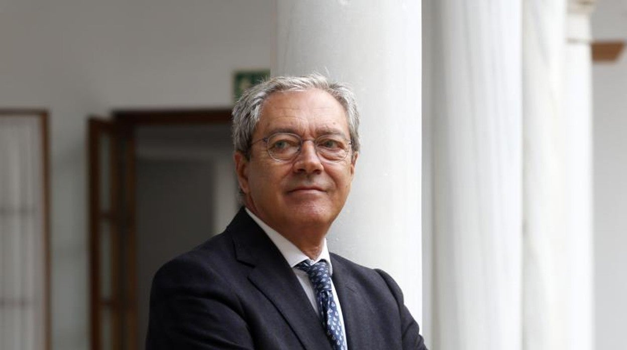 El consejero de Economía durante la entrevista