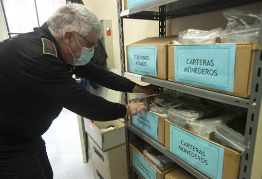 Clasificación de los objetos perdidos en la oficina municipal