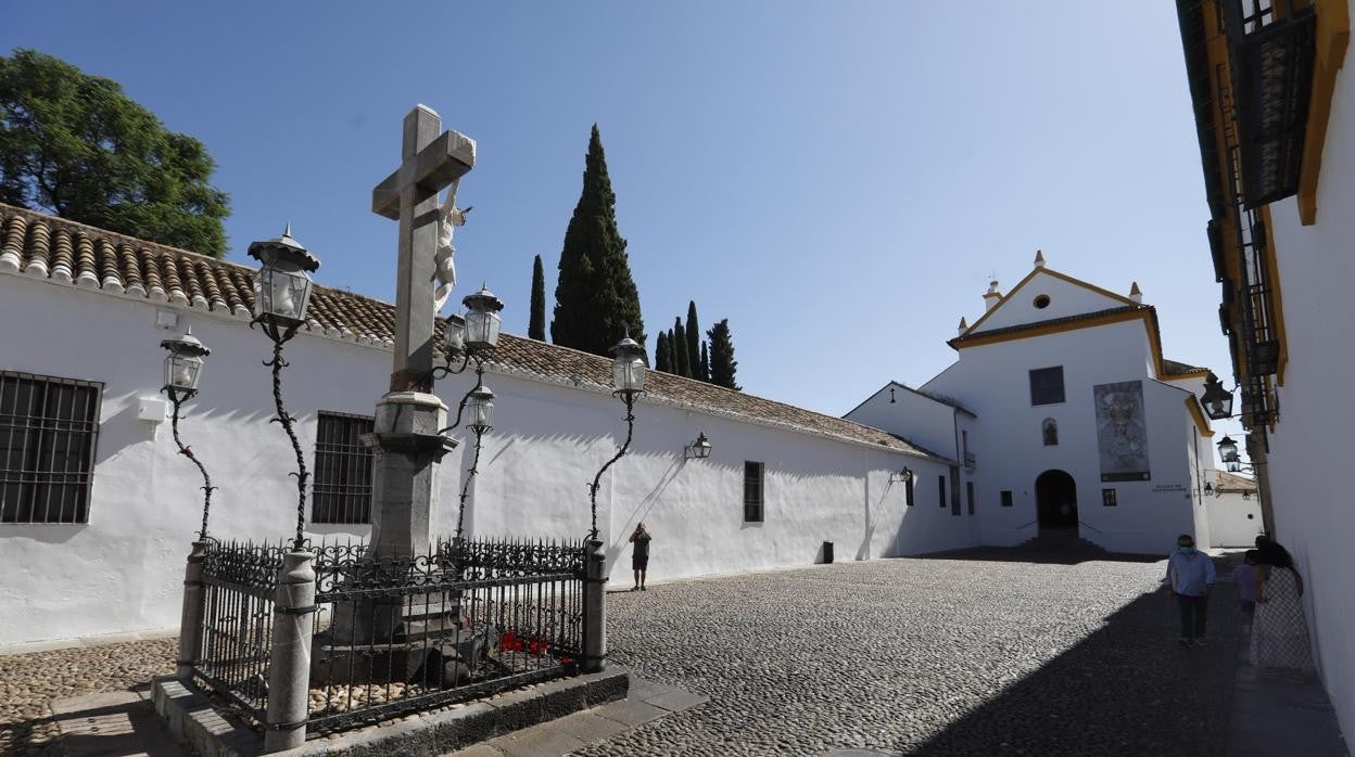 El Cristo de los Faroles, en la plaza de Capuchinos de Córdoba
