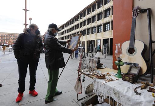 Puestos en la plaza de la Corredera de Córdoba