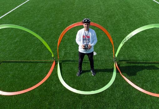 Iván Merino, en otro momento del entrenamiento en el campo de fútbol de Jimena