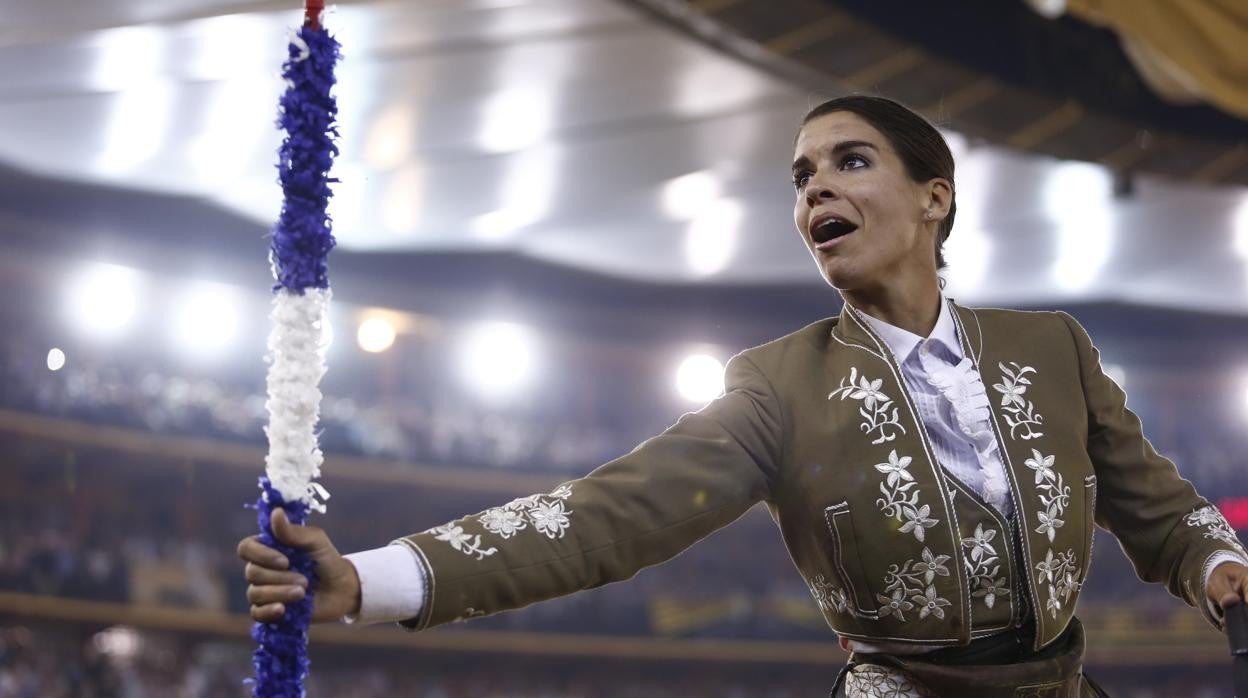 La rejoneadora Lea Vicens