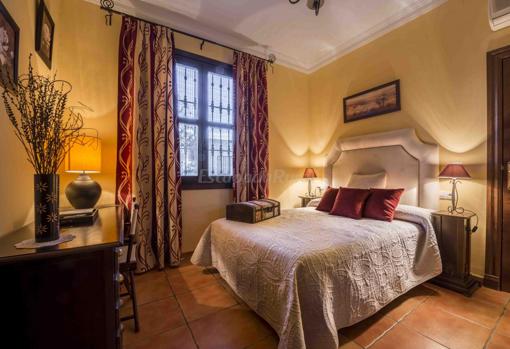 Una de las habitaciones de la finca
