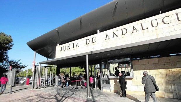 La Bolsa Única de interinos de la Junta de Andalucía, sin fecha para su apertura