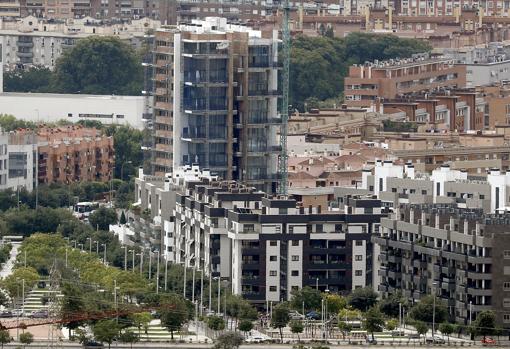 Vista aérea del estado en que se encuentra la Torre del Agua