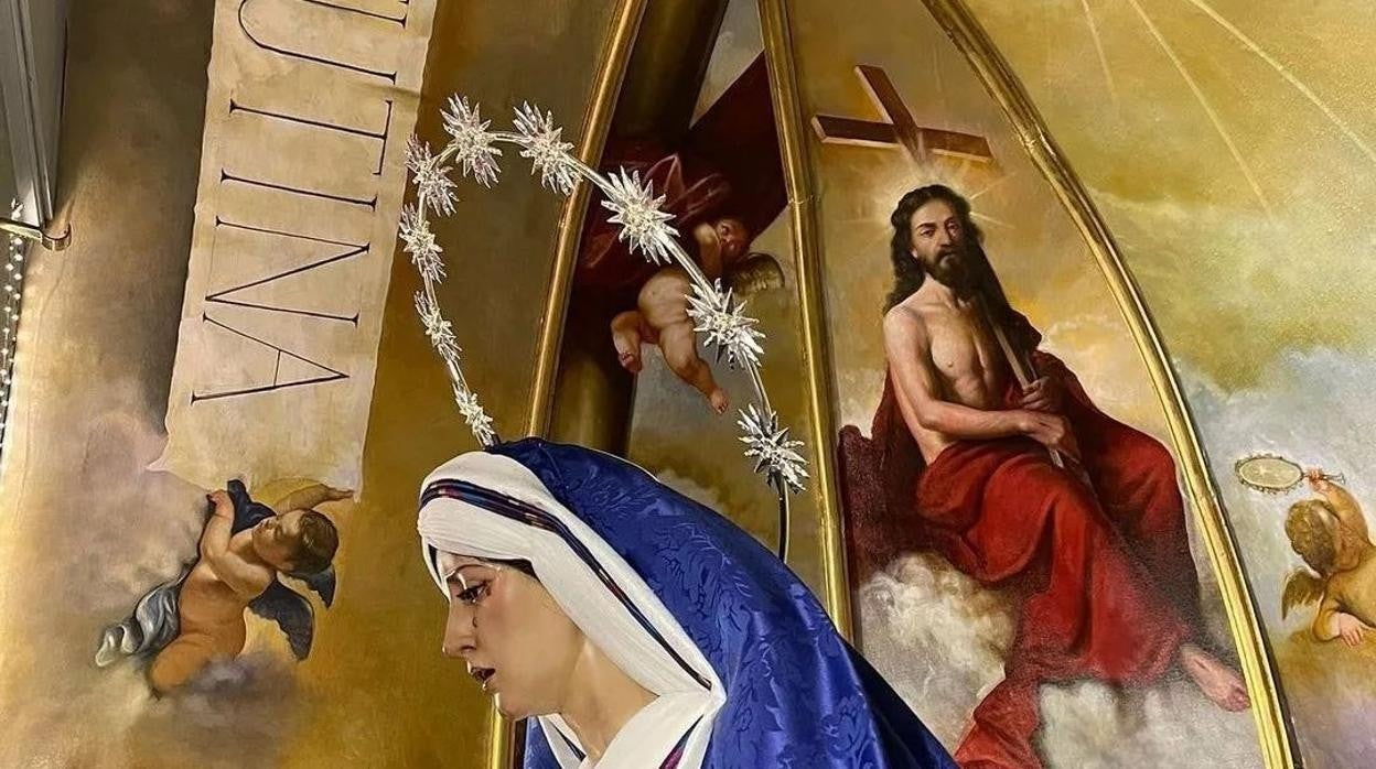 Nuestra Señora de la Estrella, con las nuevas pinturas en su camarín