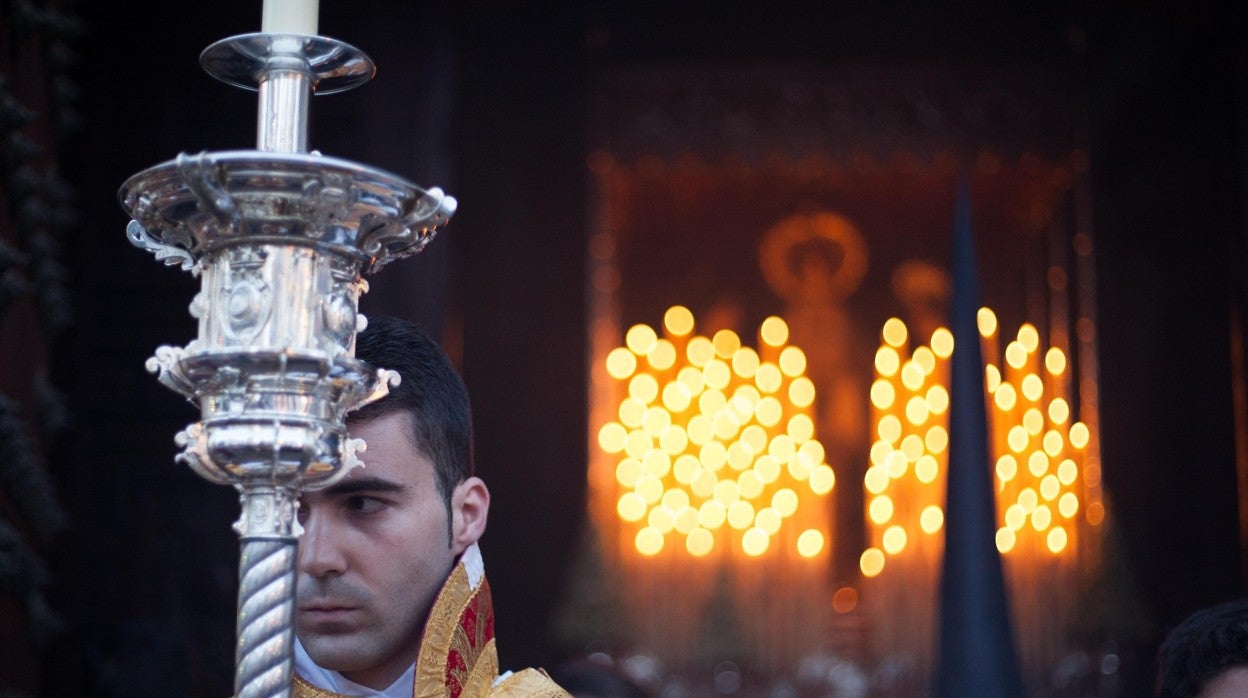 Acólito de Nuestra Señora del Desconsuelo