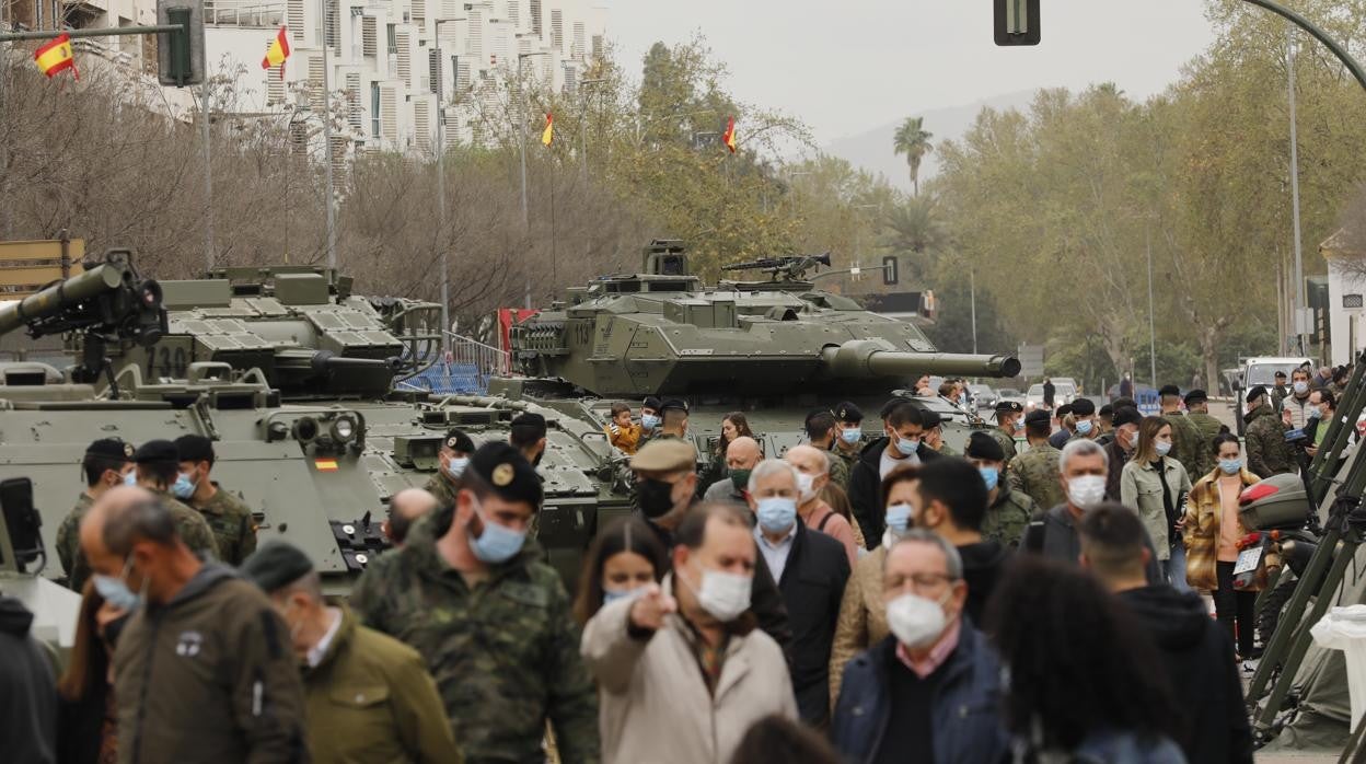 Exposición militar en el centenario de la creación de las Unidades Acorazadas del Ejército