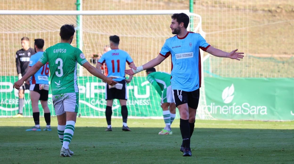 José Cruz se retira del Príncipe Felipe tras ser expulsado por doble amarilla