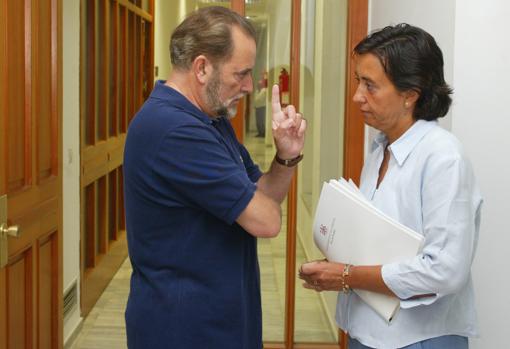 Con Julio Anguita, recién llegada a la Alcaldía