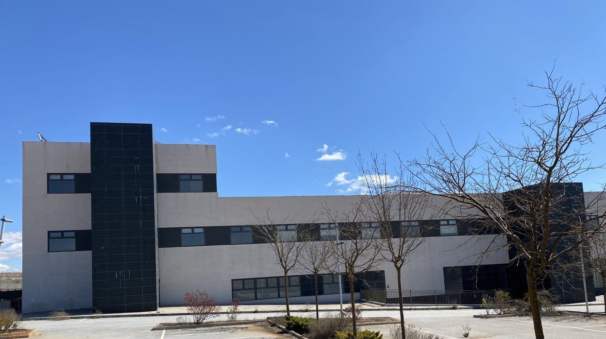 Estado actual de la residencia de Chirivel, cerrada desde 2018 tras recibir dos millones