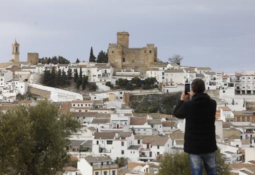 Vista de la actual ciudad de Espejo, que tiene su origen en la romana Ucubi y de que procedía la familia del emperador
