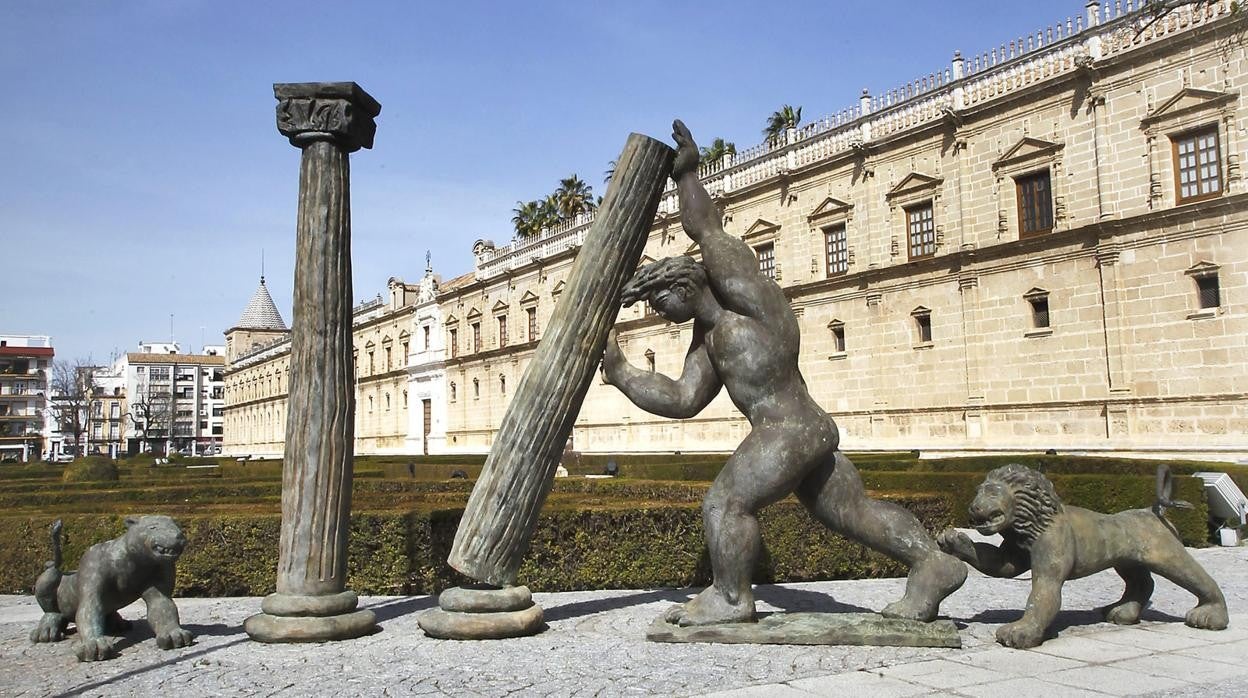 Sólo el PP resiste el tsunami político de estos tres años