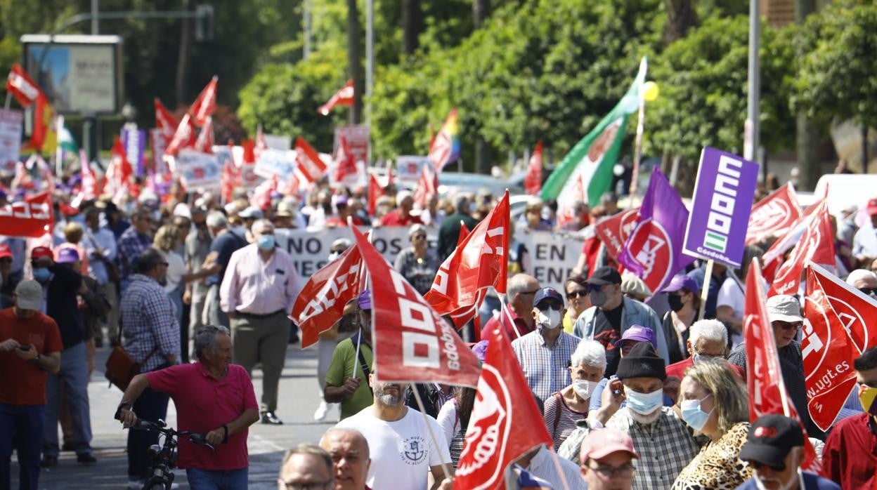 Manifestantes en la avenida de La Victoria