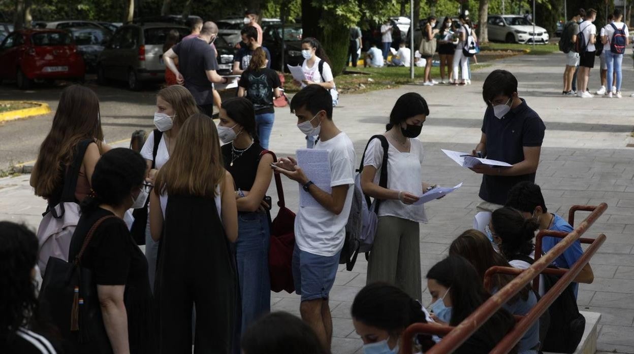 Estudiantes durante la PEvAU del año pasado