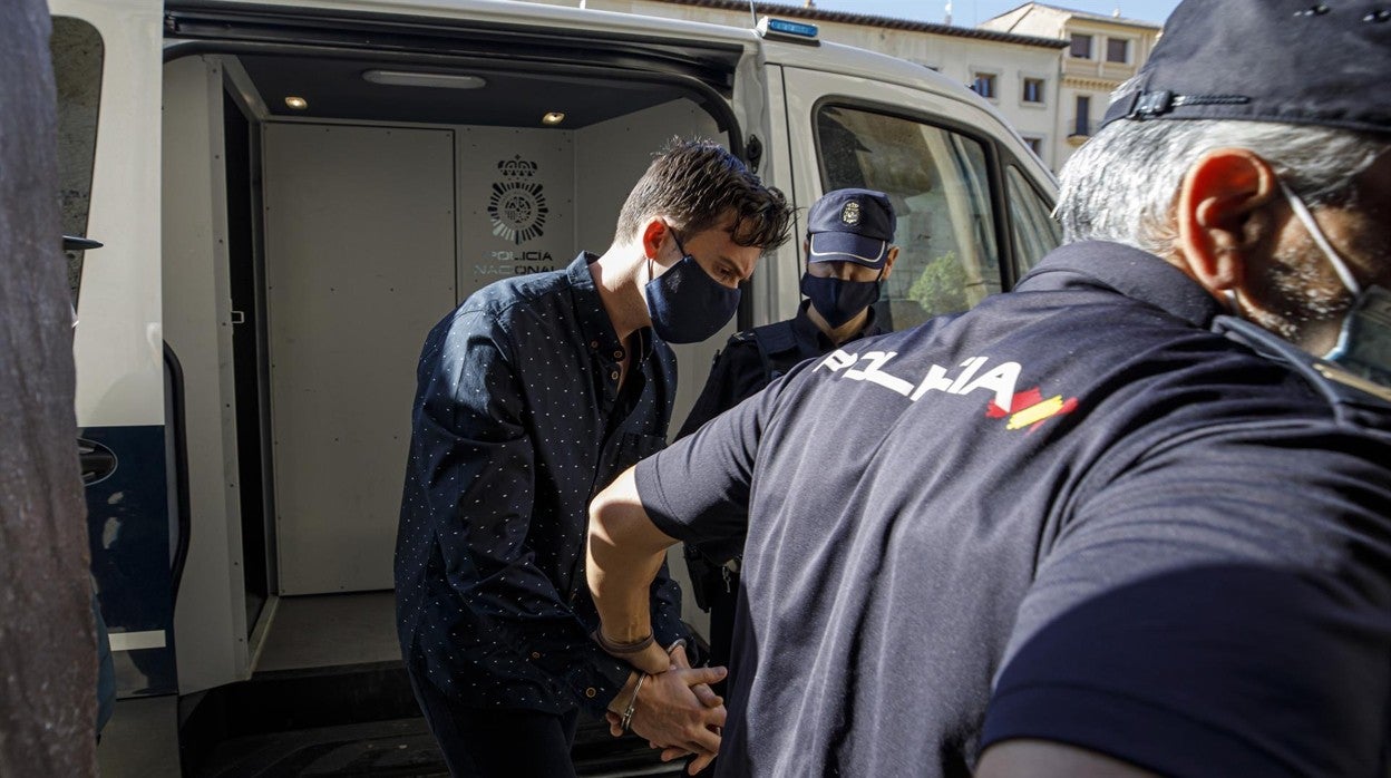 Imagen de archivo del legionario condenado por el asesinato de su expareja en Granada