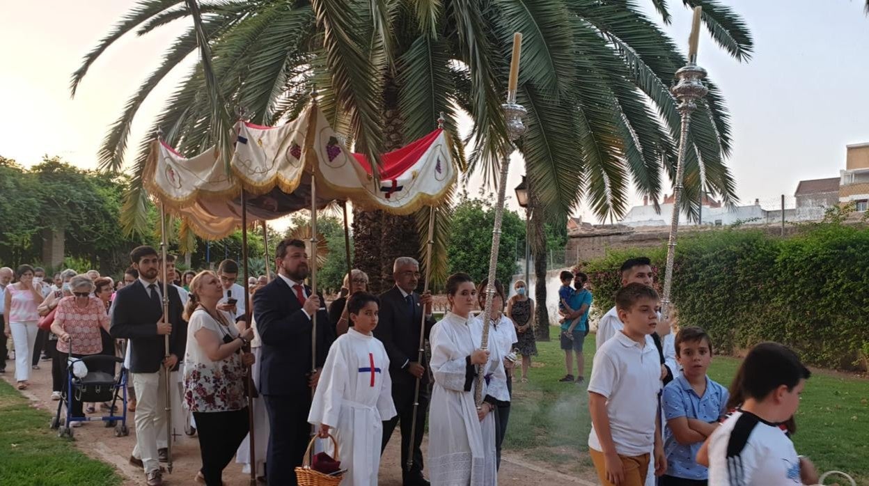 Procesión del Corpus Christi de los Trinitarios durante su recorrido