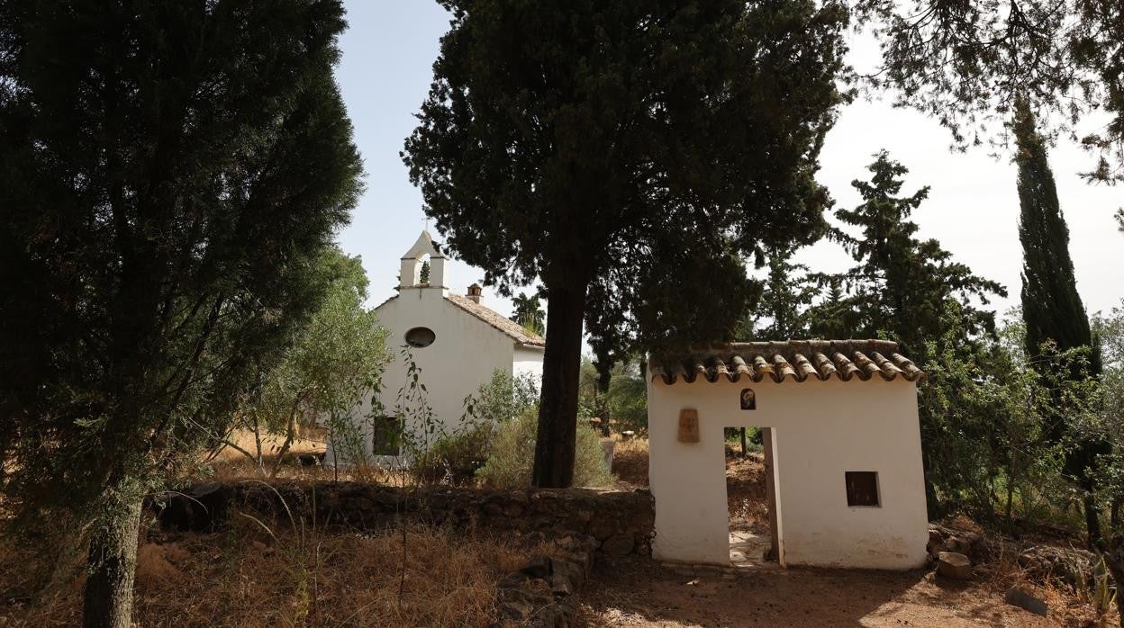 Entrada a una de las ermitas de Córdoba