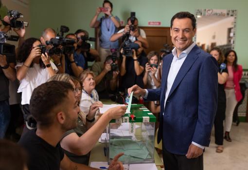 El PP pinta de azul el mapa andaluz y rompe &#039;feudos&#039; históricos del PSOE en Sevilla, Huelva y Jaén