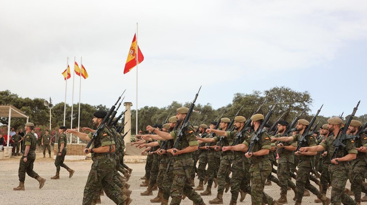Soldados durante el acto de despedida