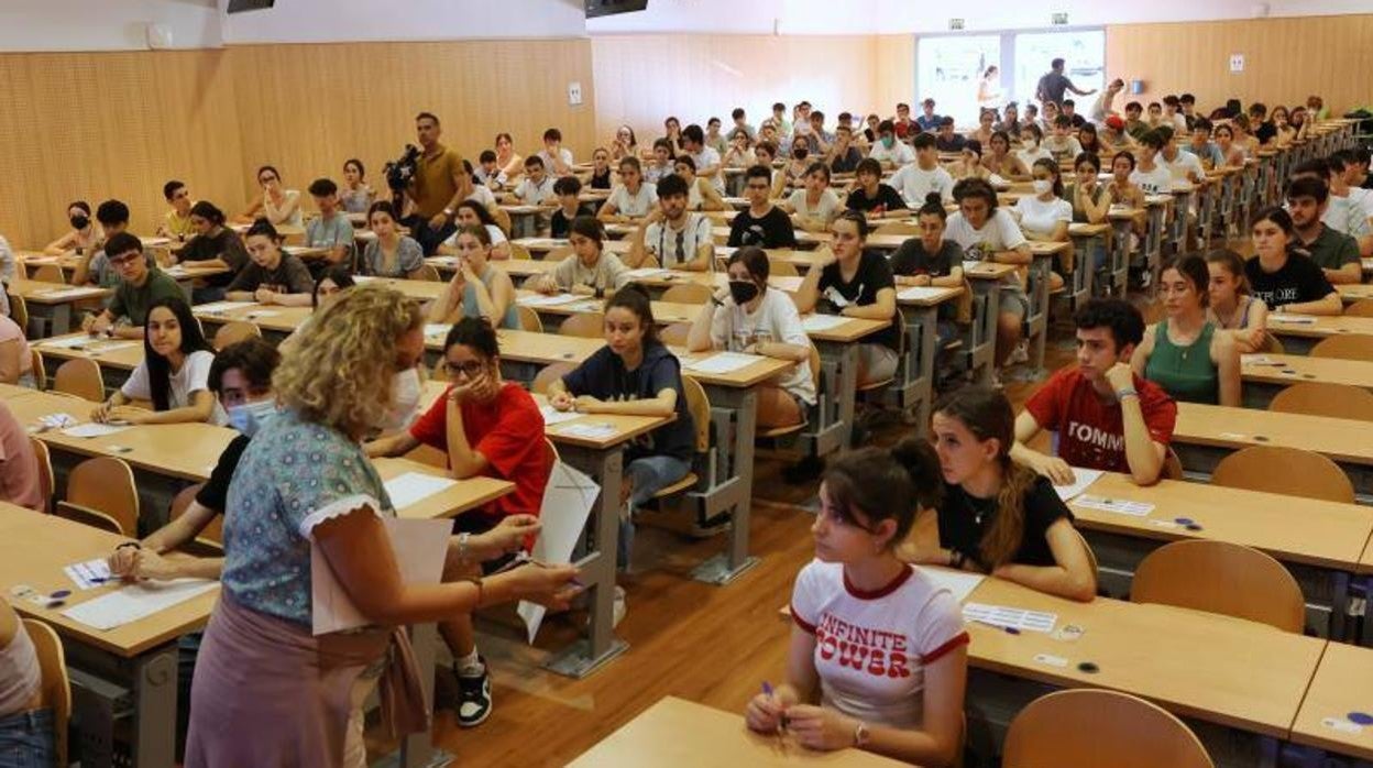 Examen de Selectividad en Córdoba
