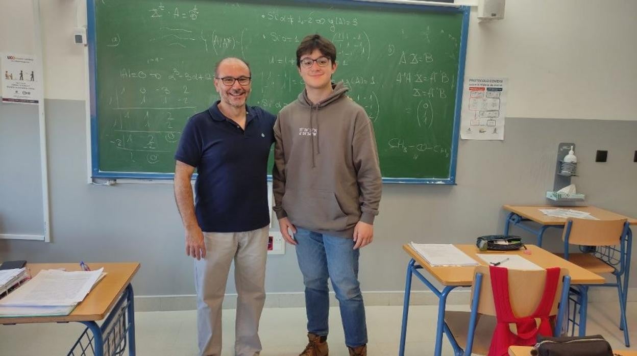 El alumno del IES Eslava y Aguilar Miguel Carrillo, mejor puntuación en los Premios de Bachillerato de Córdoba