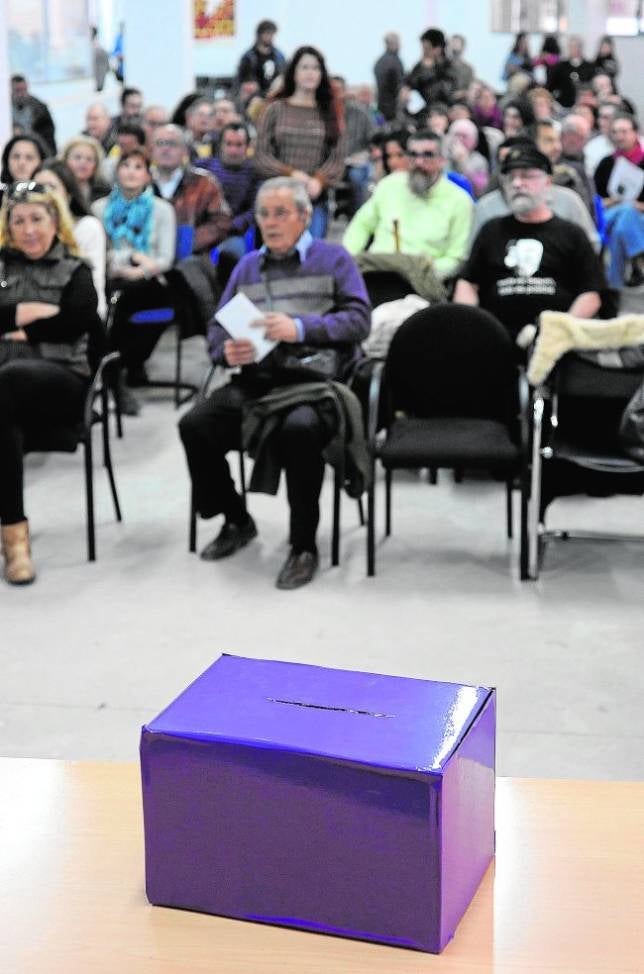 Elecciones internasDos de cada tres de Podemos enmudecen