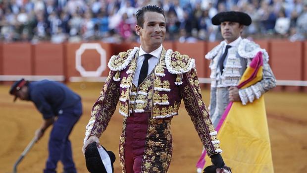 José María Manzanares, tras cortar una de sus dos orejas este jueves de Feria